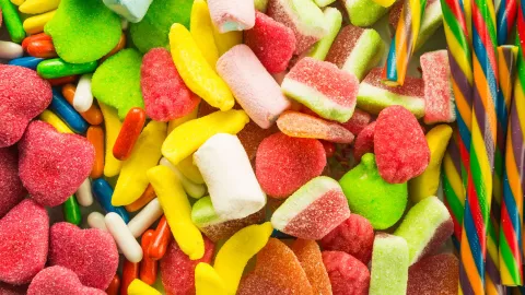 ¡Dulces peligrosos! Hombre arrestado habría dado dulces envenedados a niños en un campamento en Inglaterra.jpg