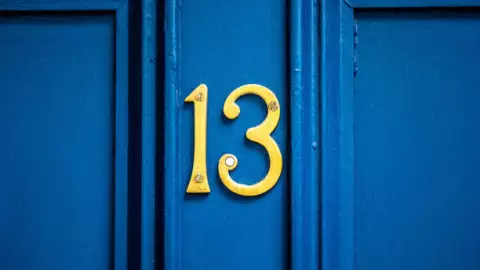 ¿Por qué el número 13 se considera de mala suerte?