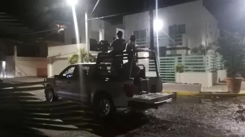 Atacan a balazos una casa en Sábalo Country en Mazatlán, Sinaloa. (1).jpg