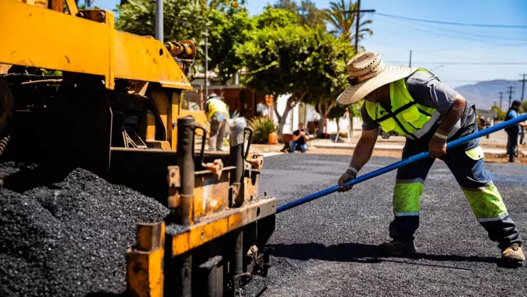 Con inversión de 155 MDP, gobierno de Claudia Agatón mejora vialidades en Ensenada