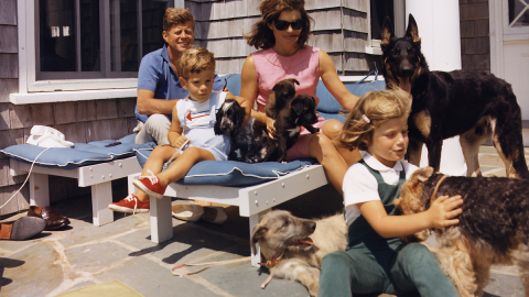 standard_Kennedy_Family_with_Dogs_During_a_Weekend_at_Hyannisport_1963-crop_1_.png