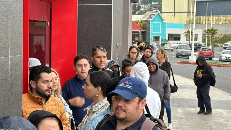 Largas filas en las votaciones