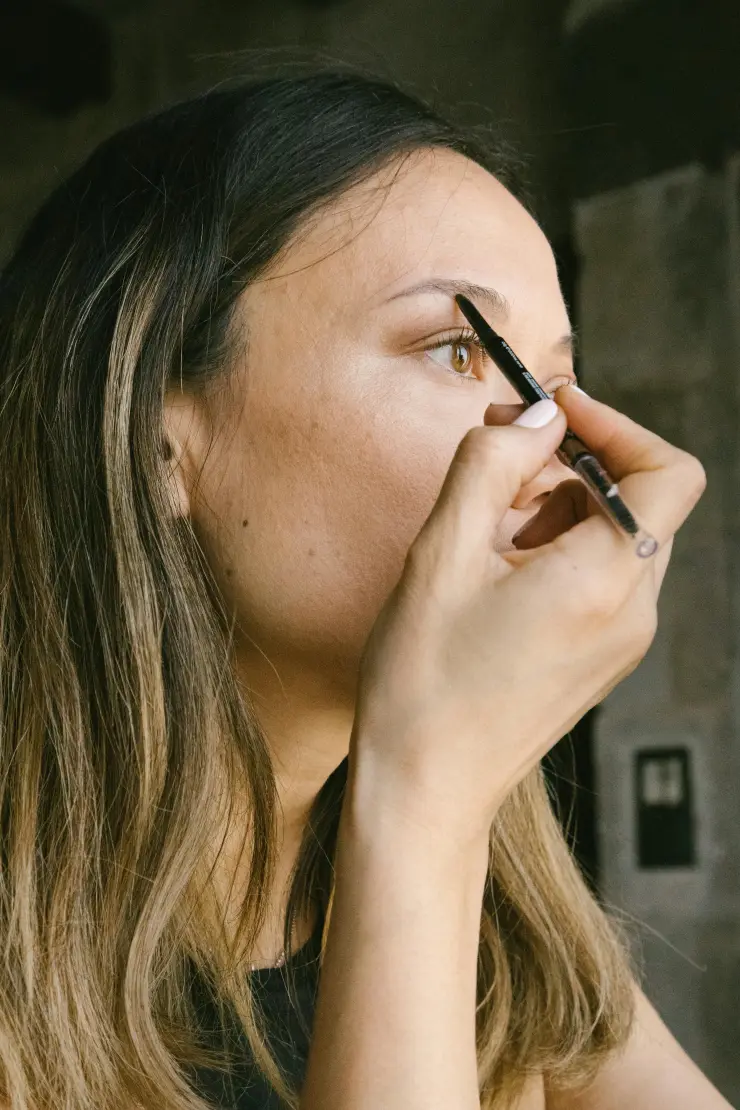 Los estilos de ceja apuntan a un look más natural