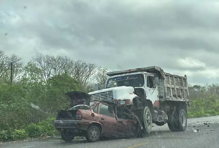 ¡Precaución! Se reporta un FUERTE accidente en la carretera Mérida-Tetiz