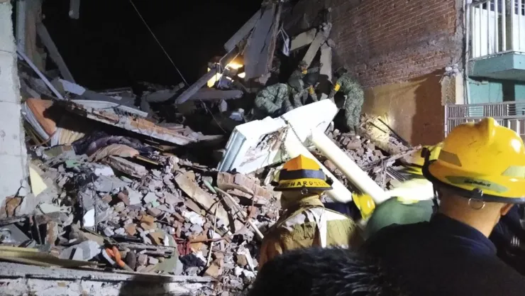 Confirman muerte de una mujer tras la explosión de tanque de gas en Calvillo; fue hallada bajo los escombros