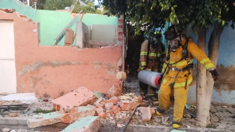 Reportan explosión en casa en Corregidora, Querétaro