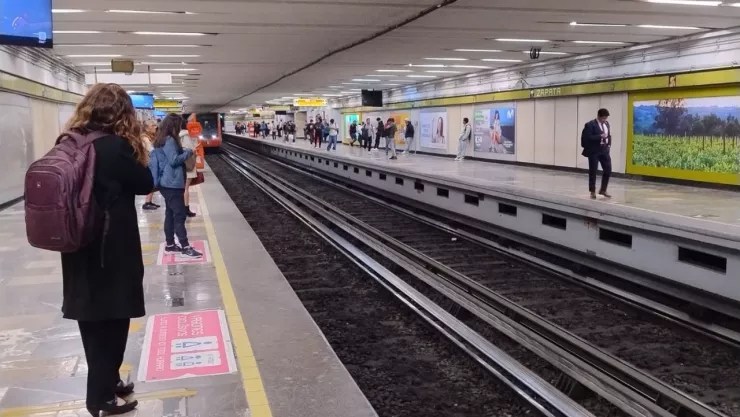 Retrasos de hasta 20 minutos en el Metro CDMX; Metrobús con estaciones sin servicio