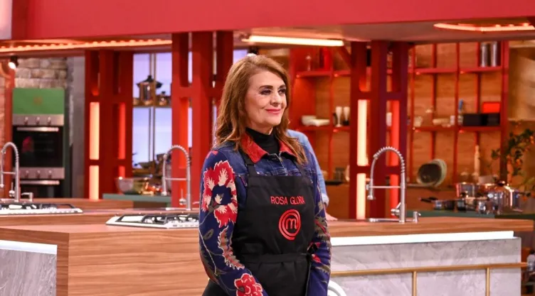 Rosa Gloria Chagoyán es la eliminada del segundo programa de MasterChef Celebrity Generaciones