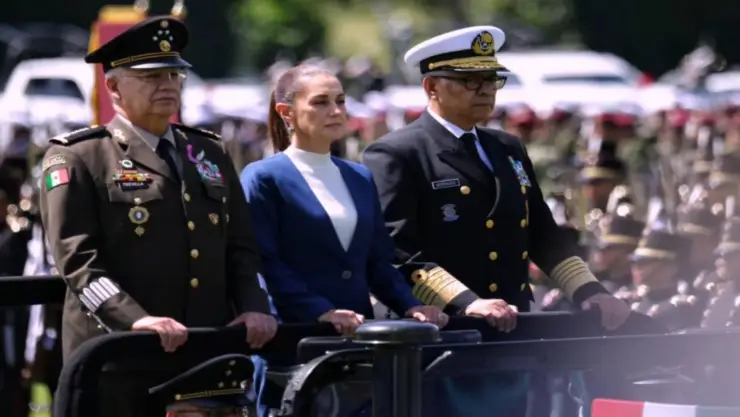 Fuerzas Armadas rinden honores a su Comandanta Suprema