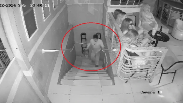 Hombre con motosierra irrumpe en bar de Michoacán; así fue detenido