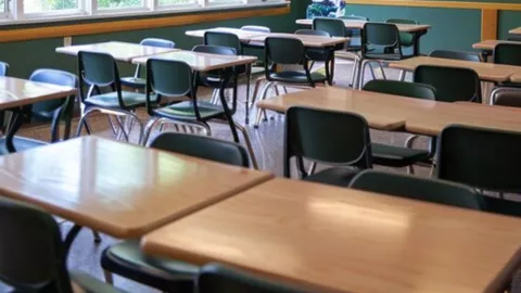 SALÓN DE CLASES POR MOTIVO DEL 11 DE OCTUBRE