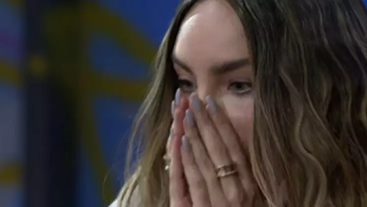 Video: Belinda defiende a mexicanos en programa español