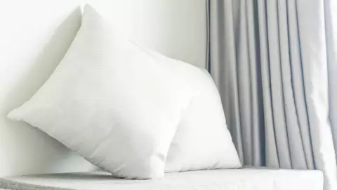 Asfixio a su hijo con una almohada