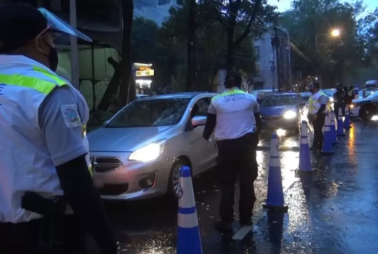 Semovi de la CDMX podrá cancelar la licencia de conducir de chóferes de transporte público y de carga en estado de ebriedad