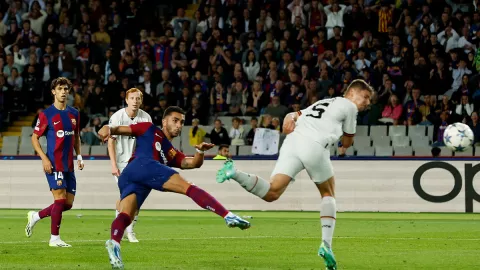 Ferran Torres con Barcelona ante Shakhtar