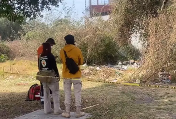 Encuentran sin vida a hombre en terreno baldío de la colonia Villas San Alejandro, Puebla