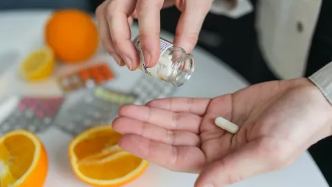 ¿Por la mañana o la tarde? Esta es la mejor hora para tomar vitaminas.