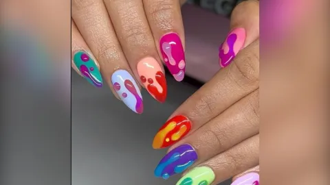 uñas-retro-80-rosa