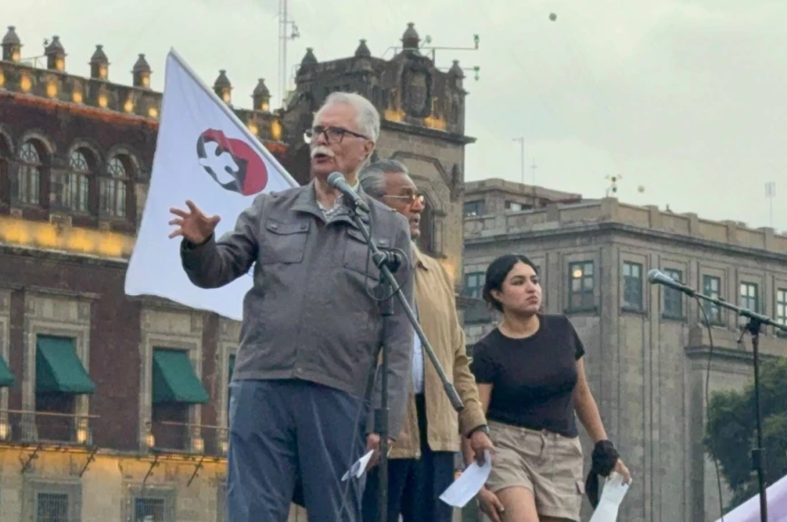 comite-68-mracha-del-2-de-octubre-en-zocalo-cdmx