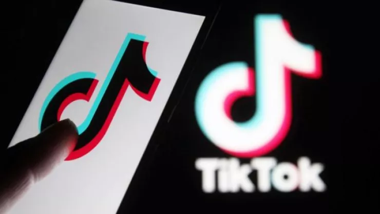 nueva función de tiktok nearby para poder ver los videos de tus vecinos.jpg