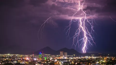 Cielo con rayos en Culiacán Sinaloa.