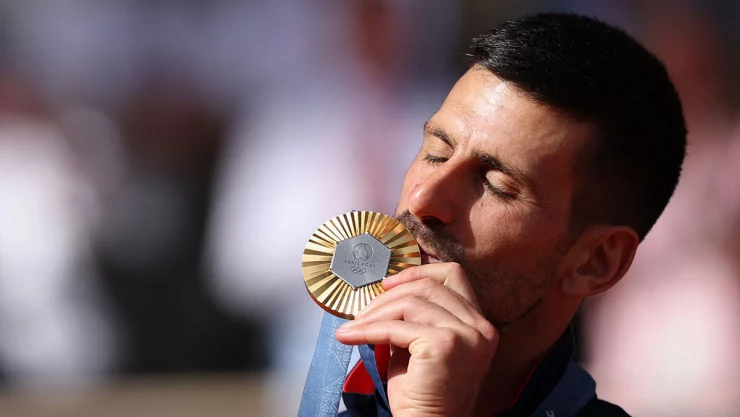 Djokovic con medalla de oro