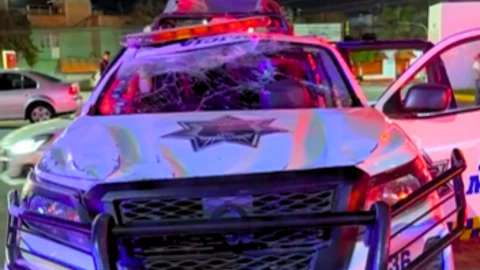 Patrulla volcada bulevar Hidalgo León Gto