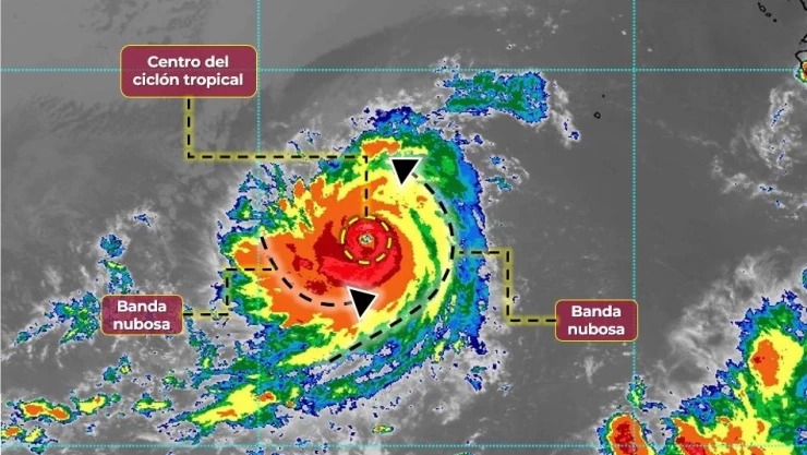 Se forma huracán Fernanda en el Pacífico podría alcanzar categoría 4