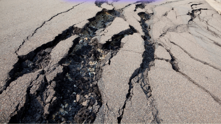 Fuerte SISMO en Filipinas deja víctimas mortales y activa alerta de tsunami.