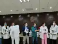 Saúl “Canelo” Álvarez donó decenas de kits a médicos residentes del Hospital Civil de Guadalajara