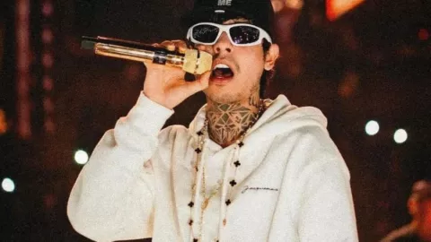 Natanael Cano habría sobornado a policías para que no lo multen y lo presume en redes; ya pidió perdón