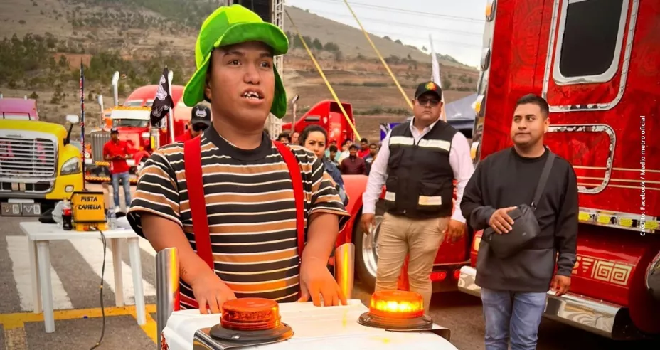 Medio metro oficial se retira