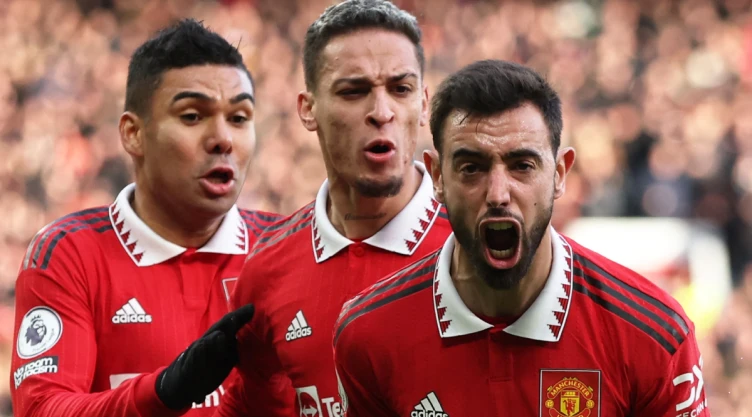 Celebración de Bruno Fernandes con Manchester United
