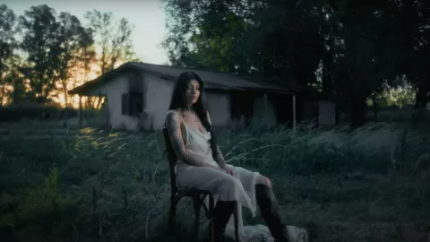 Cazzu responde con su nueva canción La Cueva.jpg