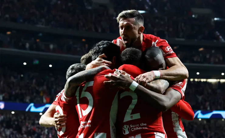 Héctor Herrera celebrando