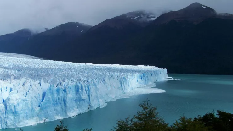Científicos alertan que el deshielo de glaciares podría provocar tsunamis en varias regiones del mundo