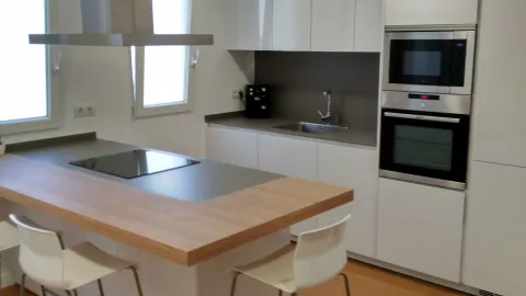 4 ideas de islas para cocinas pequeñas: se verán aesthetic incluso en menos de 2 metros