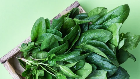 La espinaca, una verdura que fortalece cabello y regula el az&uacute;car en sangre