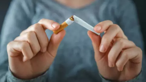 Prohíben fumar en los lugares públicos de todo México