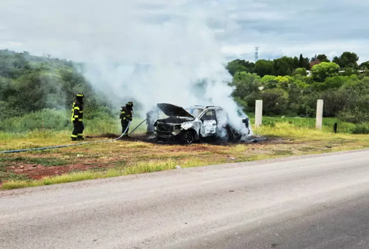 incendio de camioneta en Chihuahua.jpg