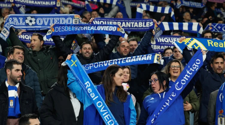 Aficionados del Real Oviedo