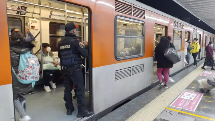 Se reportan retrasos en la Línea 2 del Metro CDMX hoy