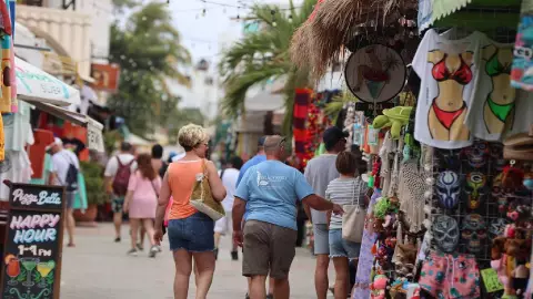 Sale Quintan Roo de la alerta de seguridad de Estados Unidos