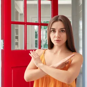 Cómo evitar que las puertas se pongan amarillas con solo 2 ingredientes