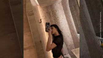 Danna foto en el espejo.jpg