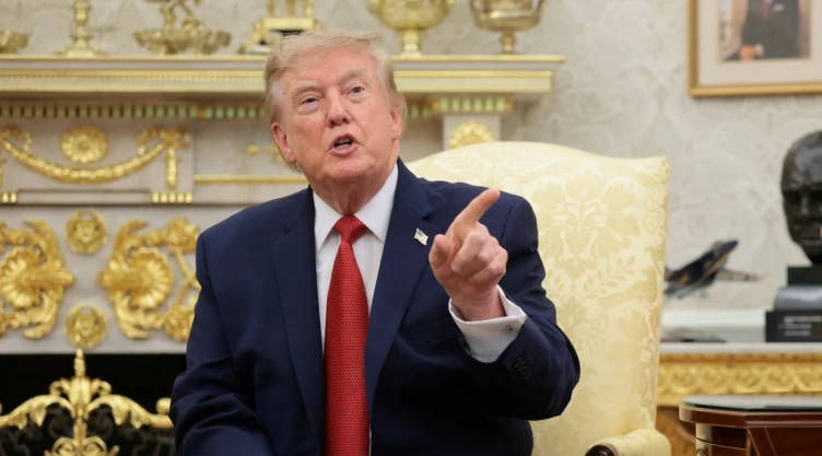 Trump amenaza con bombardear Oman