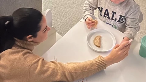Anahí manda tierno mensaje a Maite Perroni