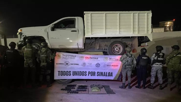 Camionetas aseguradas en Villa Juárez, Navolato