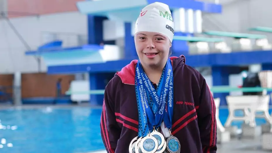 sirenas-especiales-equipo-natación-artística-adaptada-sindrome-down-medallas-chio