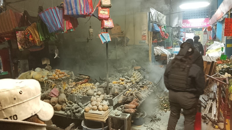 Incendio intencional en Mercado Hidalgo en Celaya.png